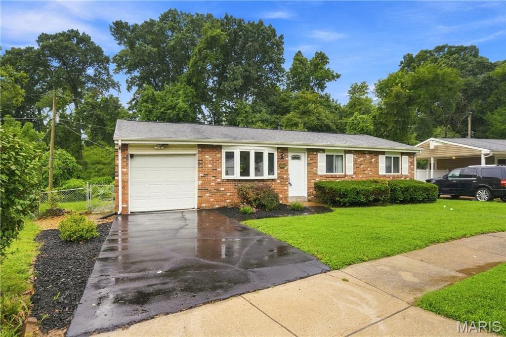 10320 Meath Drive, St Louis, MO 63123