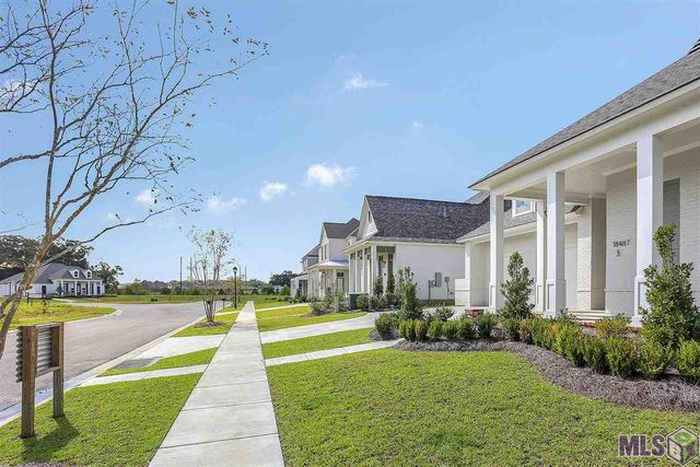 34 Oakland Crossing Blvd, Prairieville, LA 70769
