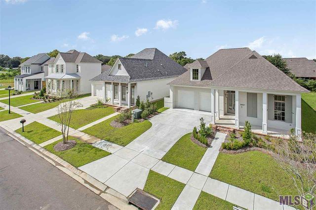 34 Oakland Crossing Blvd, Prairieville, LA 70769