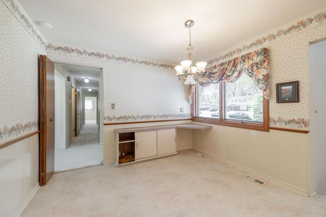 8480 Hampton, Grosse Ile Twp, MI 48138