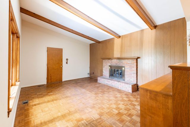 8480 Hampton, Grosse Ile Twp, MI 48138