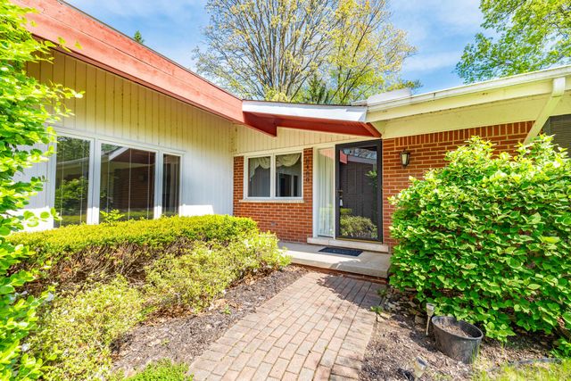 8480 Hampton, Grosse Ile Twp, MI 48138