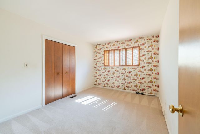 8480 Hampton, Grosse Ile Twp, MI 48138