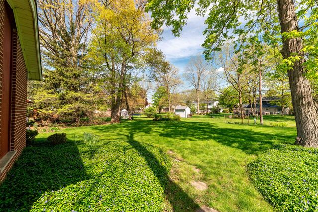 8480 Hampton, Grosse Ile Twp, MI 48138