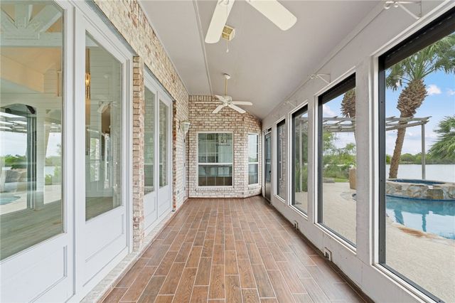 25 Great Lakes Dr, Corpus Christi, TX 78413