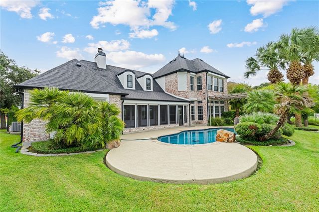25 Great Lakes Dr, Corpus Christi, TX 78413