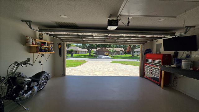 6441 SILVER OAKS DRIVE, Zephyrhills, FL 33542