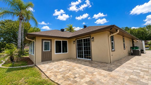 6441 SILVER OAKS DRIVE, Zephyrhills, FL 33542