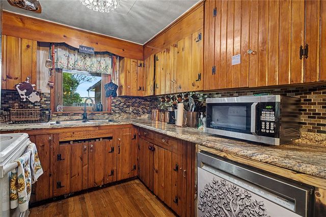 4 1st Street, Medway, OH 45341