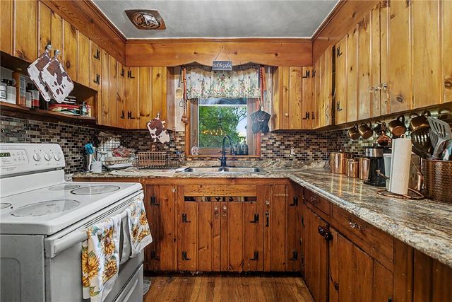 4 1st Street, Medway, OH 45341