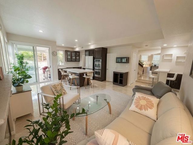 5560 Via Cantada, Yorba Linda, CA 92887