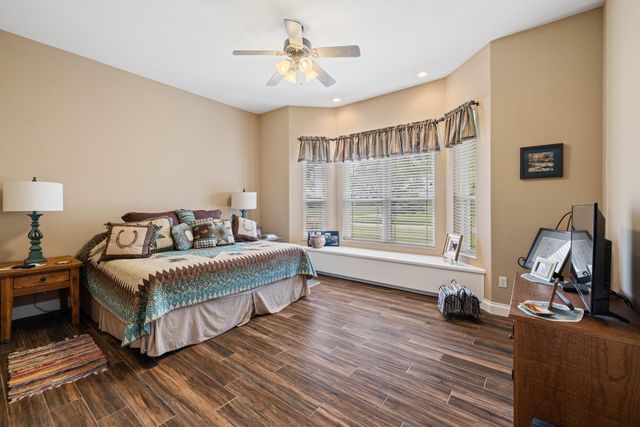 194 Gabriel Meadows DR, Hutto, TX 78634