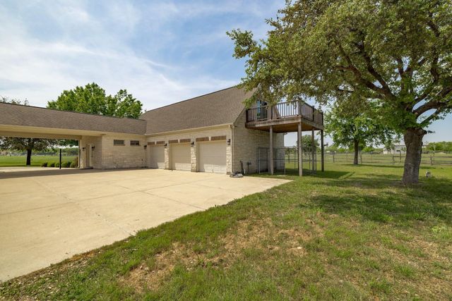 194 Gabriel Meadows DR, Hutto, TX 78634