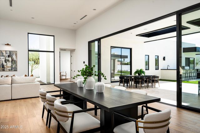 10220 N 66TH Street, Paradise Valley, AZ 85253