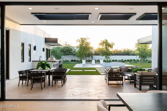 10220 N 66TH Street, Paradise Valley, AZ 85253