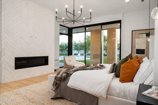 10220 N 66TH Street, Paradise Valley, AZ 85253