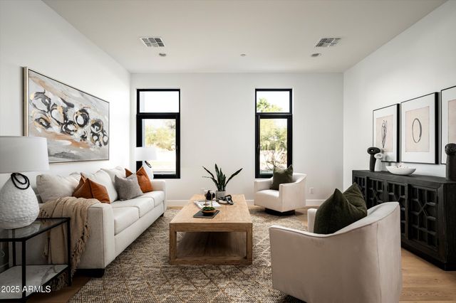 10220 N 66TH Street, Paradise Valley, AZ 85253