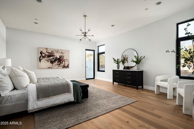 10220 N 66TH Street, Paradise Valley, AZ 85253