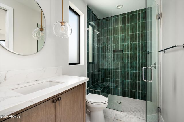 10220 N 66TH Street, Paradise Valley, AZ 85253