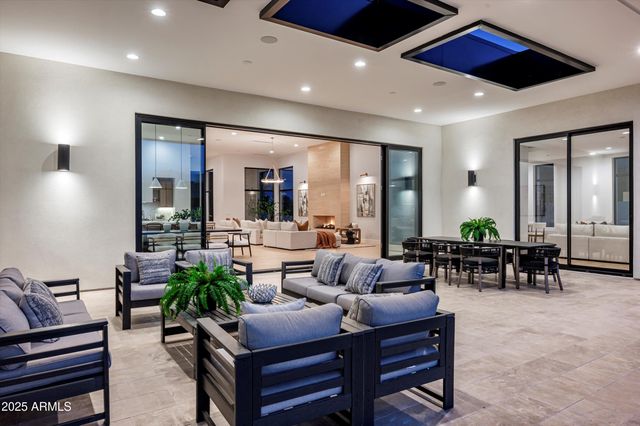 10220 N 66TH Street, Paradise Valley, AZ 85253