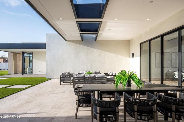 10220 N 66TH Street, Paradise Valley, AZ 85253