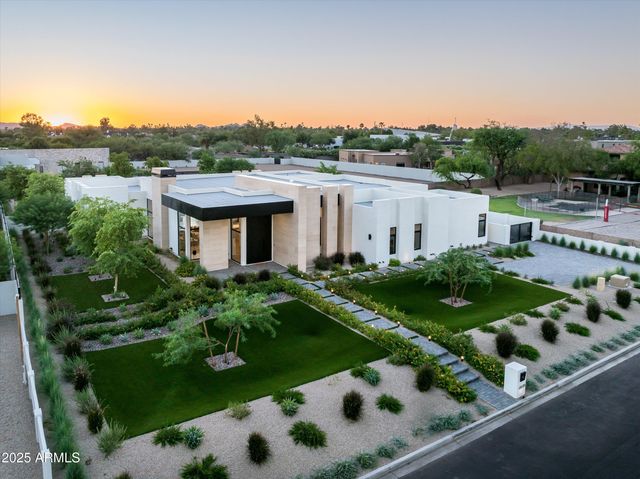 10220 N 66TH Street, Paradise Valley, AZ 85253