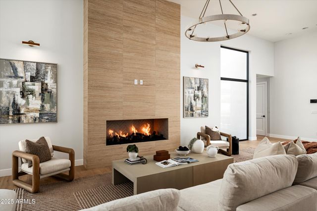 10220 N 66TH Street, Paradise Valley, AZ 85253