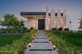 10220 N 66TH Street, Paradise Valley, AZ 85253