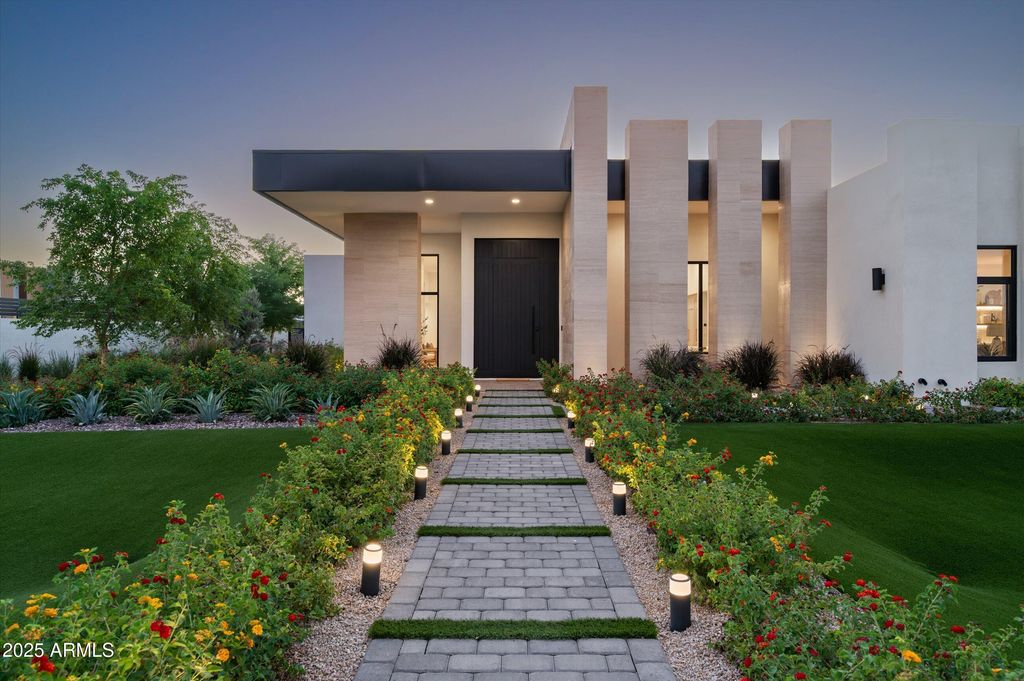 10220 N 66TH Street, Paradise Valley, AZ 85253