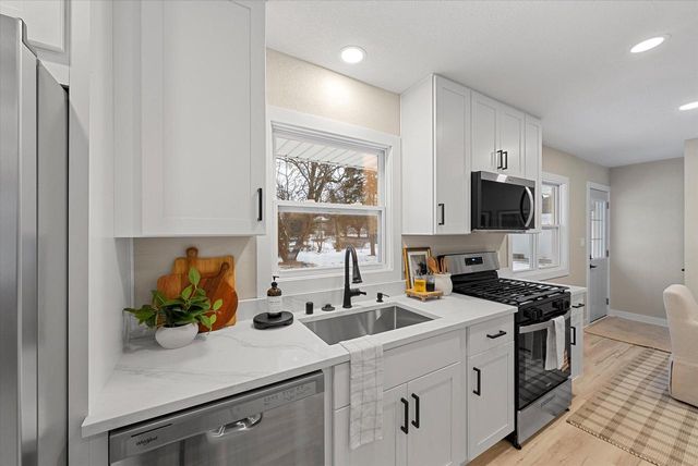 1543 Wilson AVENUE, Port Washington, WI 53074