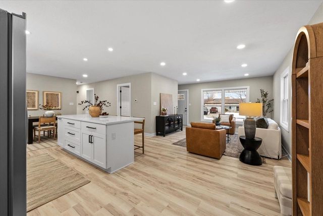 1543 Wilson AVENUE, Port Washington, WI 53074