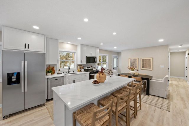 1543 Wilson AVENUE, Port Washington, WI 53074