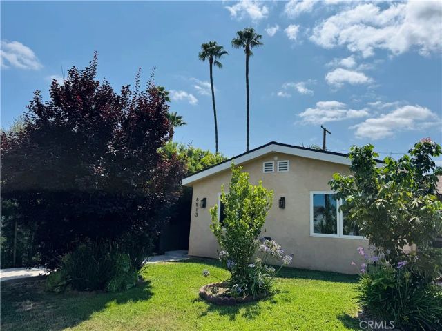 8513 Remmet, Canoga Park, CA 91304