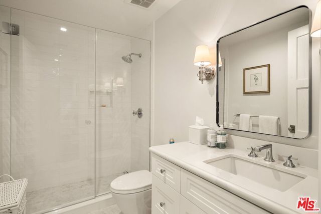 401 Ocean Avenue 2, Santa Monica, CA 90402