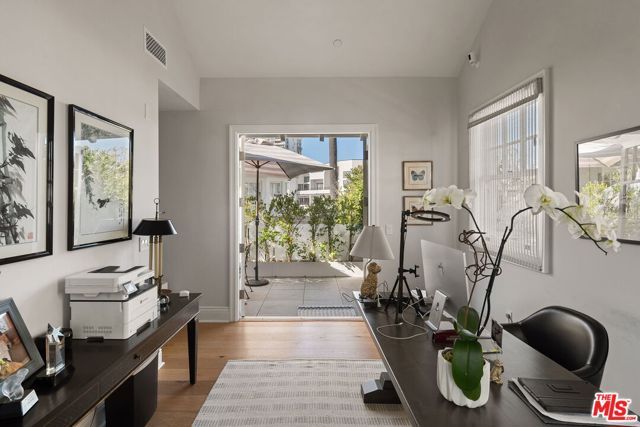 401 Ocean Avenue 2, Santa Monica, CA 90402