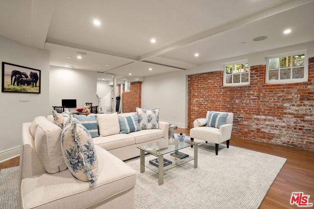 401 Ocean Avenue 2, Santa Monica, CA 90402