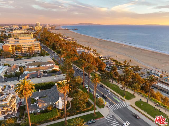 401 Ocean Avenue 2, Santa Monica, CA 90402