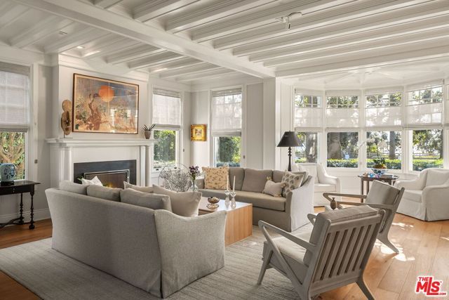 401 Ocean Avenue 2, Santa Monica, CA 90402