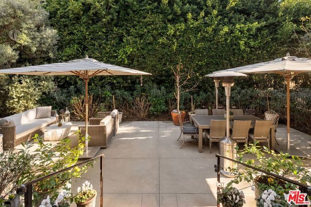 401 Ocean Avenue 2, Santa Monica, CA 90402