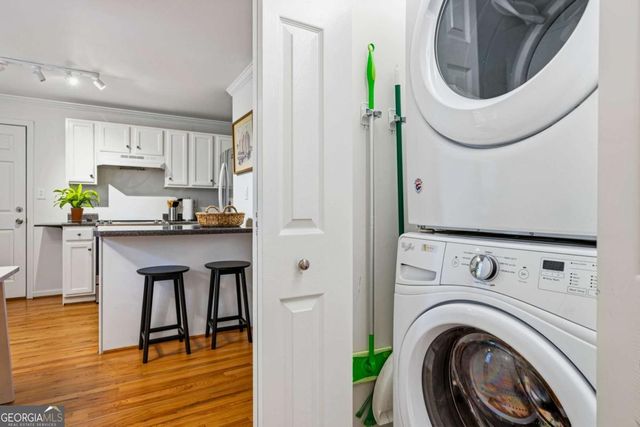 410 Candler Park Drive NE B3, Atlanta, GA 30307