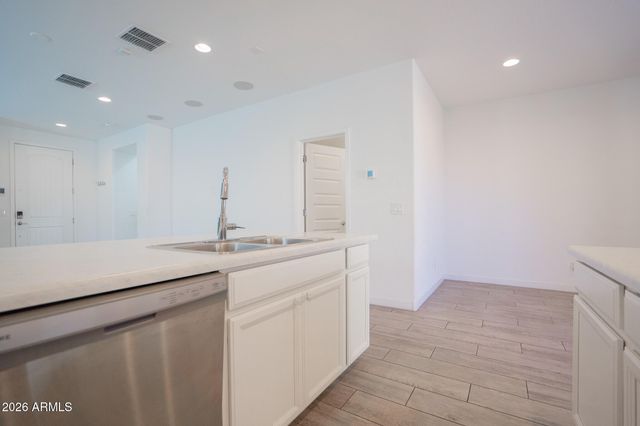 3719 S 63RD Drive, Phoenix, AZ 85043