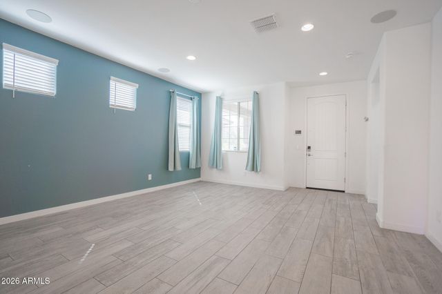 3719 S 63RD Drive, Phoenix, AZ 85043