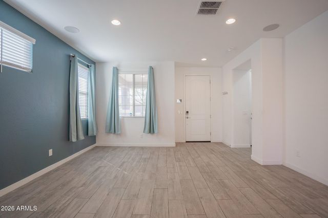 3719 S 63RD Drive, Phoenix, AZ 85043