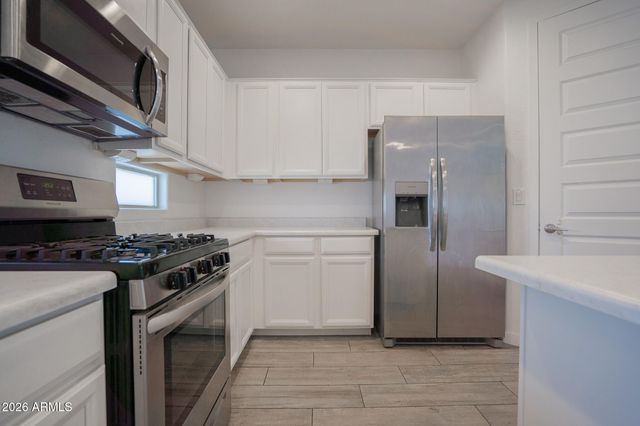 3719 S 63RD Drive, Phoenix, AZ 85043