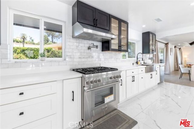 2199 Summitridge Drive, Beverly Hills, CA 90210
