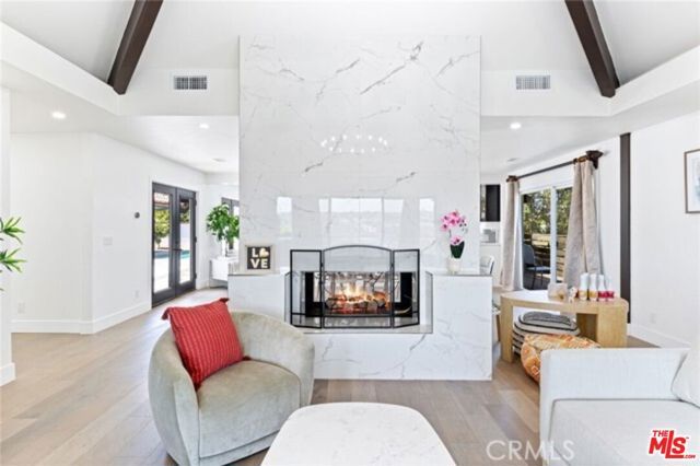 2199 Summitridge Drive, Beverly Hills, CA 90210