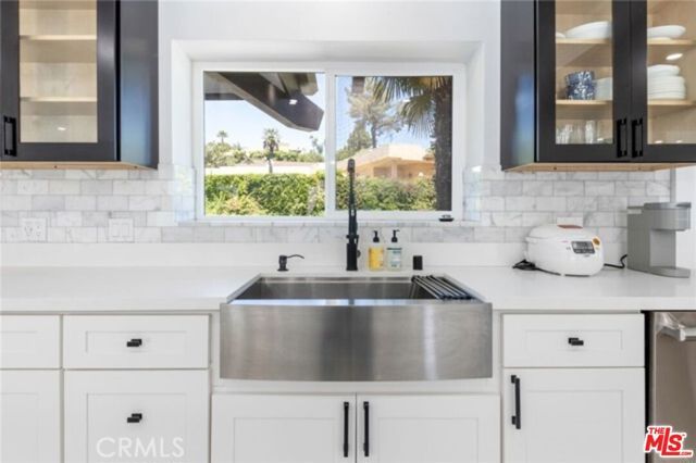 2199 Summitridge Drive, Beverly Hills, CA 90210
