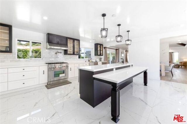 2199 Summitridge Drive, Beverly Hills, CA 90210
