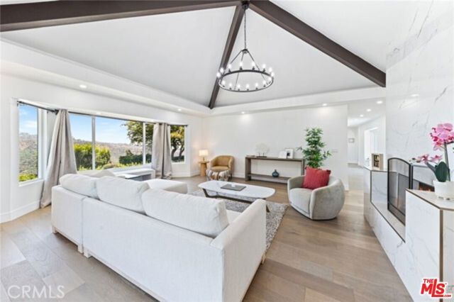 2199 Summitridge Drive, Beverly Hills, CA 90210