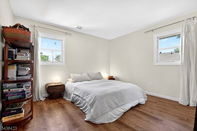 407 Saint Marks St 2, Linden City, NJ 07036